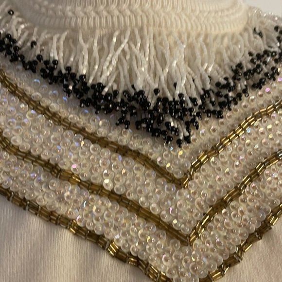 GIGI 100% Wool hand beaded white short sleeve sweater - Picture 9 of 9